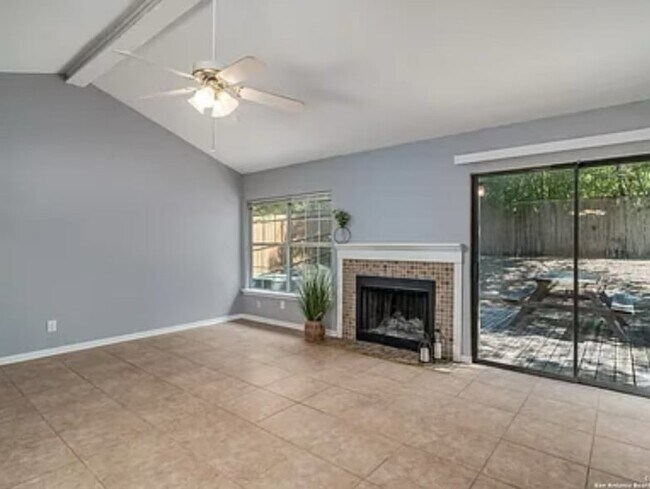 Building Photo - 3936 Heritage Hill Dr