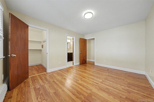Building Photo - 46 Homewood Ave