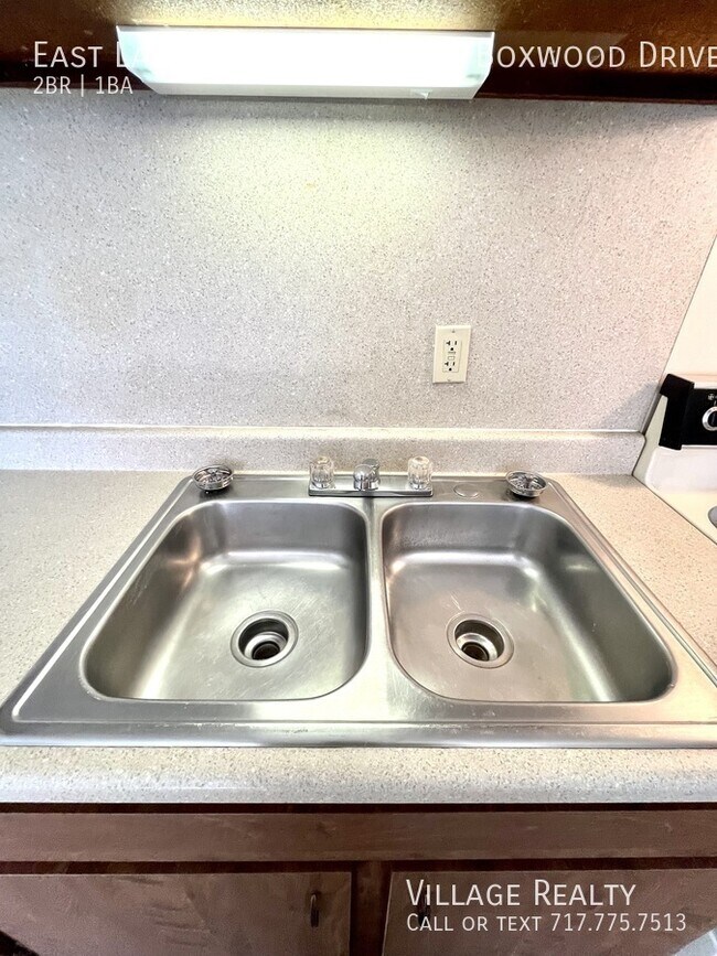 Building Photo - 308 E Lancaster St