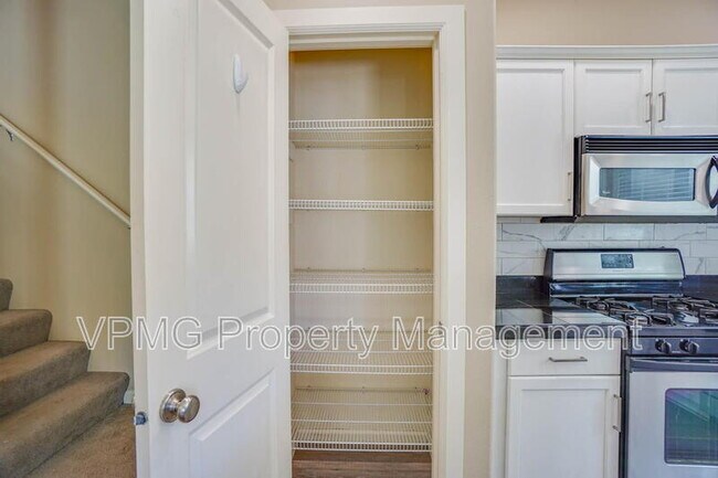 Building Photo - 4013 NE 89th Way