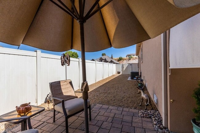 Building Photo - Beautiful 3 bed 2 bath Home!