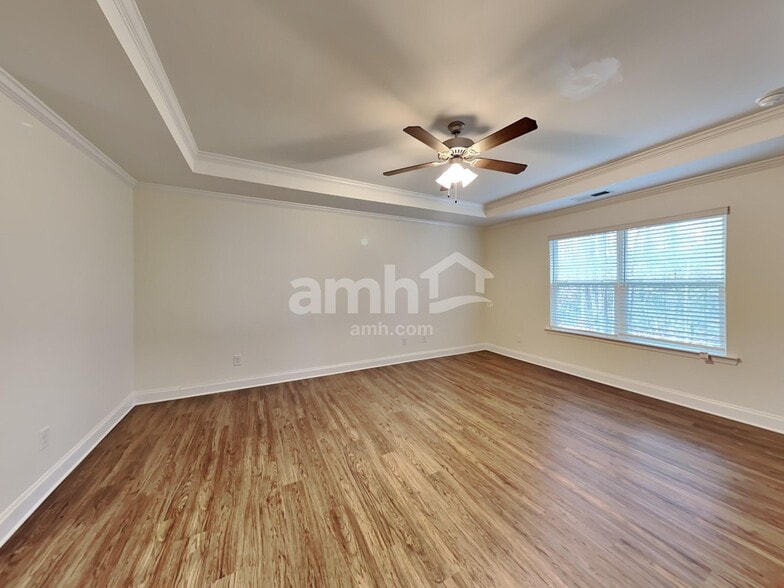 Building Photo - 3338 Okelly Dr