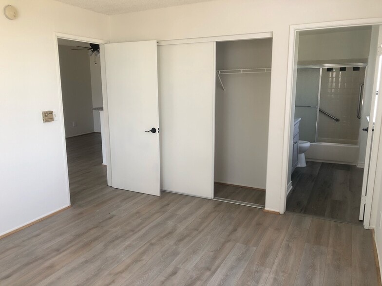 Building Photo - 1621 Venice Blvd