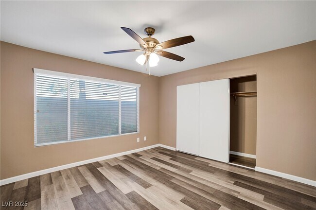 Building Photo - 8450 Alta Dr