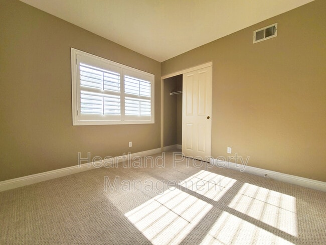 Building Photo - 13562 Tradition St