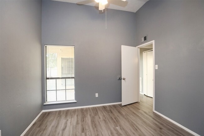 Building Photo - 24214 Wild Horses Ln