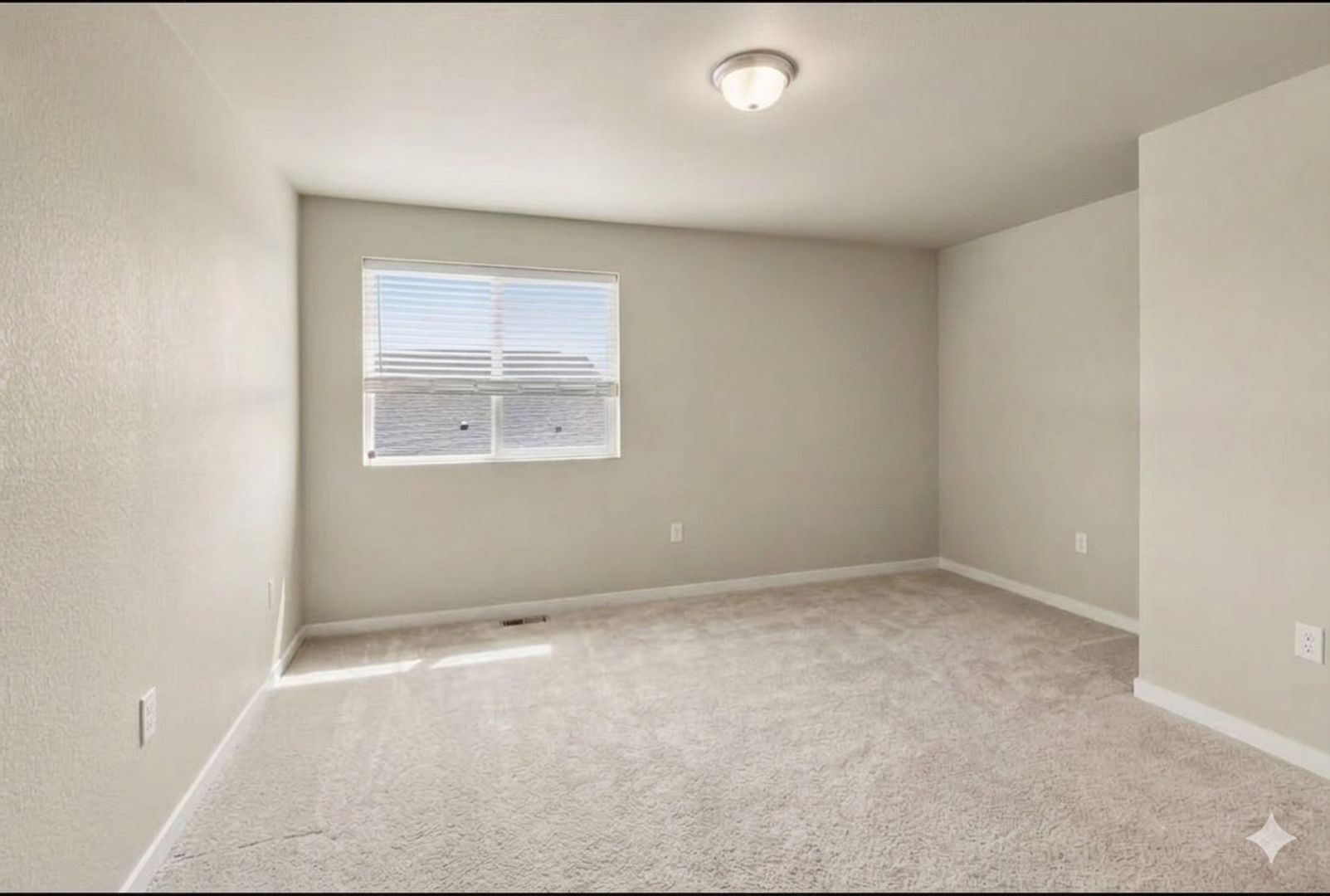 Building Photo - 3774 Beech Tree St