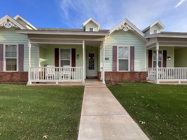 Building Photo - Pre-Leasing for Summer/Fall 2026 - Close to TTU & Downtown