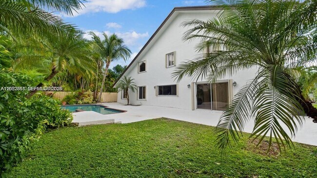 Building Photo - 14251 SW 107th Terrace
