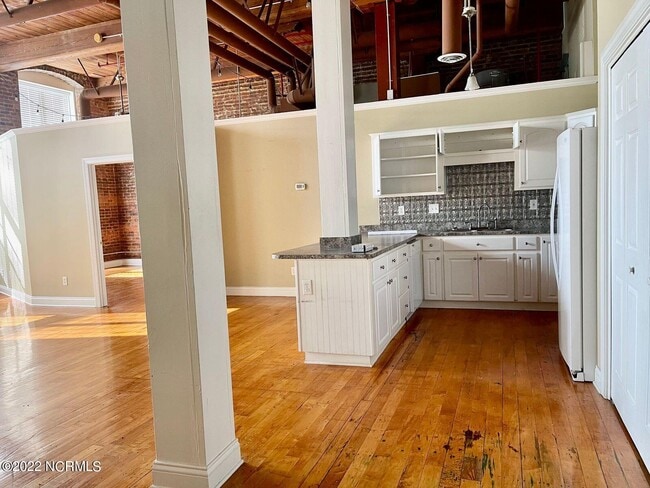 Building Photo - 113 Carolyns Mill Pl