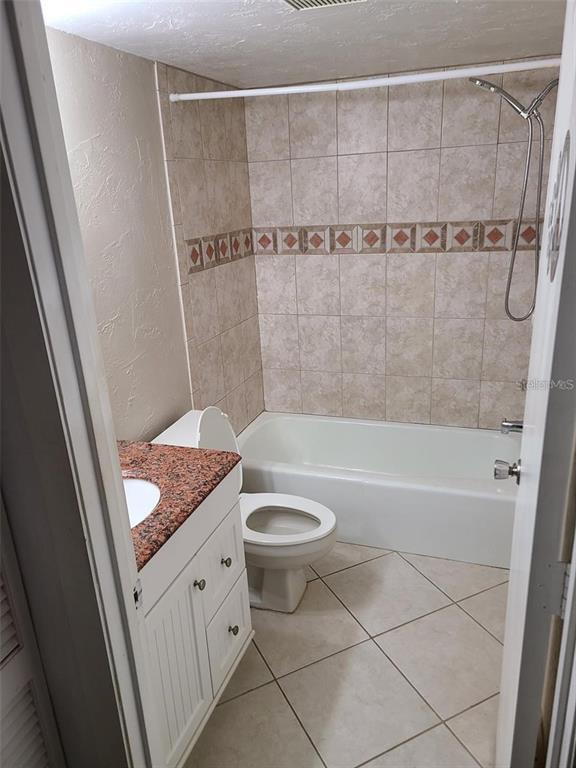 Building Photo - 5647 Summerside Ln