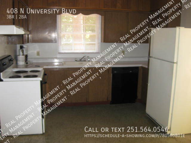 Building Photo - Near Univ South Alabama, 3 Bedroom 1.5 Bat...