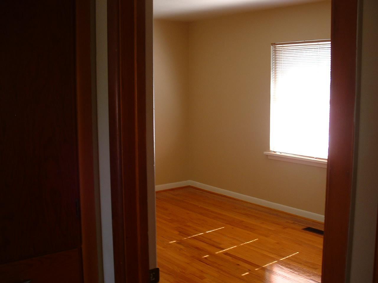 Building Photo - 1209 Windsor Way