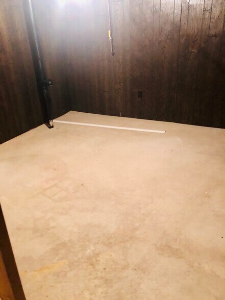 Basement - 2911 Interlacken Dr