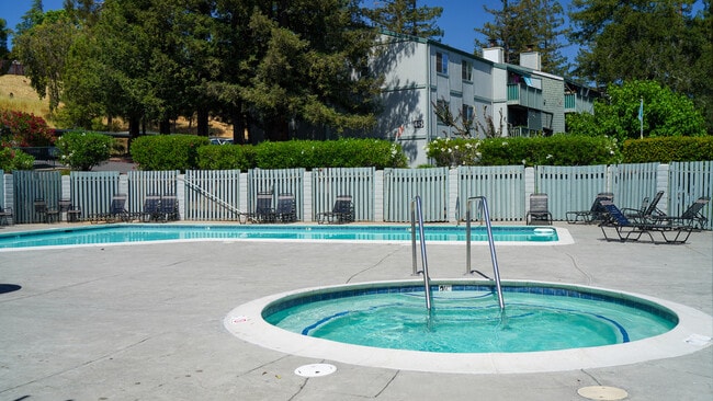 Building Photo - 475 Ignacio Blvd