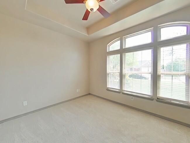 Building Photo - 5110 NE Haddington Pl