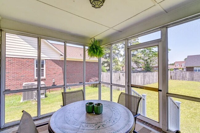 Building Photo - 1139 Curry Ford Dr