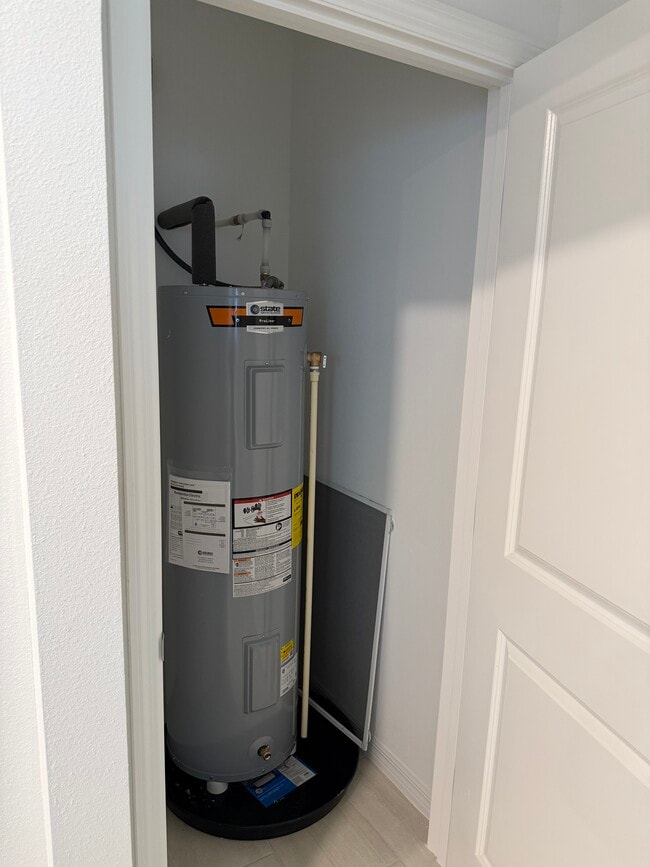 Building Photo - 10837 Littleton Isle Dr