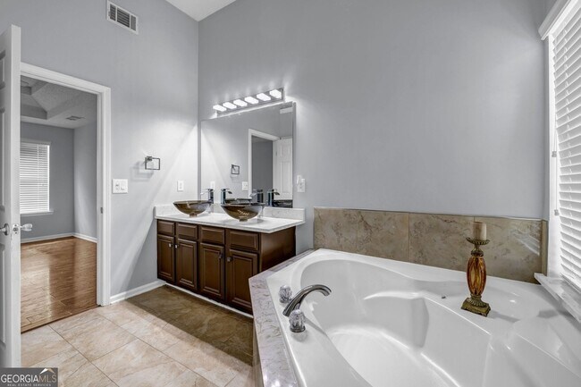 Building Photo - 1903 Cobblestone Ct