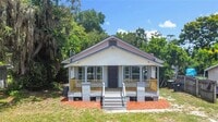 Building Photo - 2409 Drake Dr