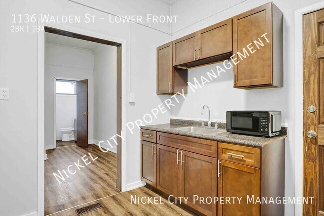 Building Photo - 1136 Walden Ave