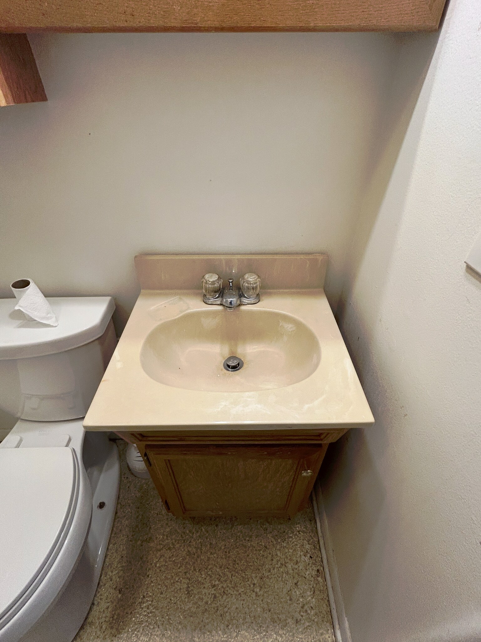 Building Photo - 612 E 3rd St