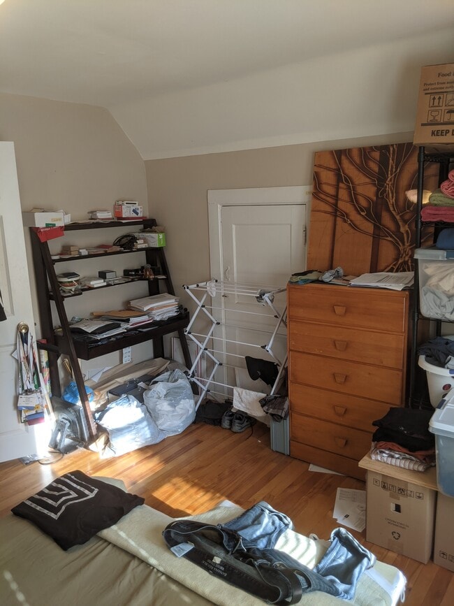 Building Photo - 2303 Pierce St NE