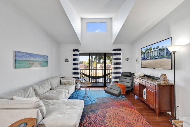 Building Photo - 1008 Green Pine Blvd