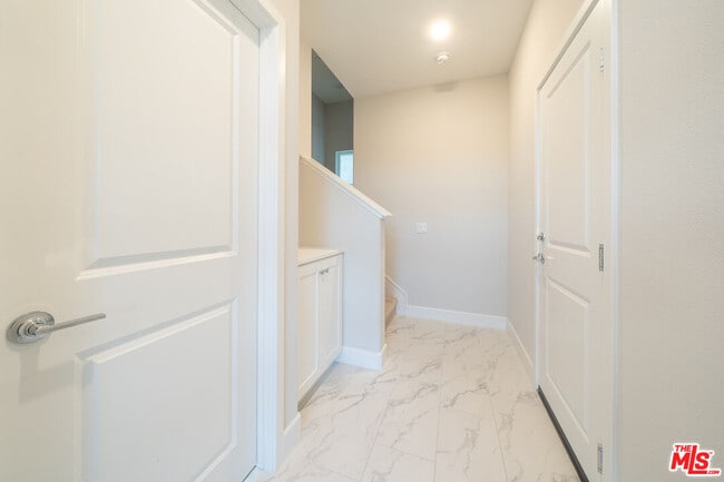 Building Photo - 3015 Tallahassee Ln