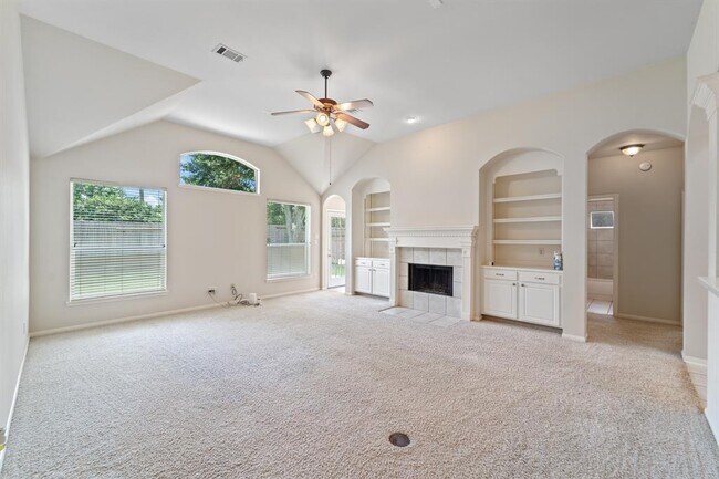 Building Photo - 13738 Sherburn Manor Dr