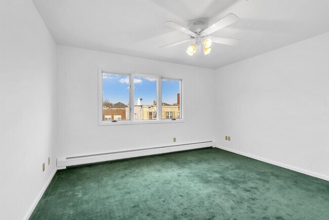 Building Photo - 234 Cliff St