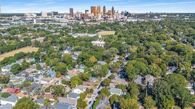 Building Photo - 288 Augusta Ave SE