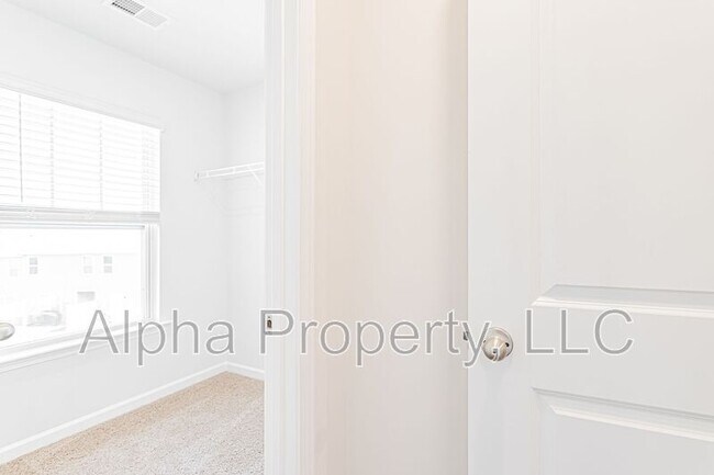 Building Photo - 413 Sea Grit Ct
