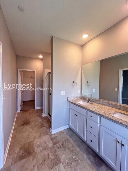 Building Photo - 1109 Prospect Ct