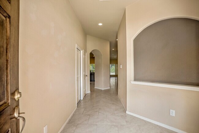 Building Photo - 5319 Claymore Meadow Ln