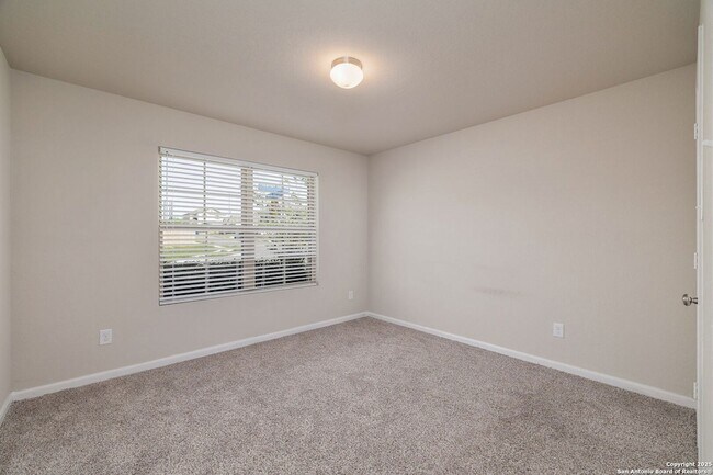 Building Photo - 7043 Diamond Vly