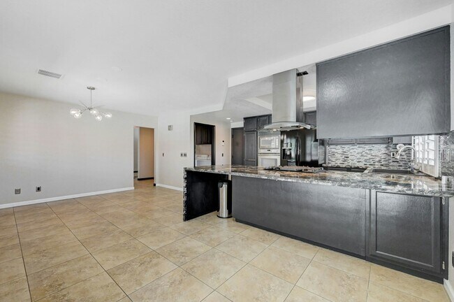 Building Photo - 538 Lambeth Ct