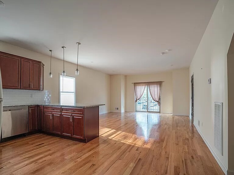 Main Living Area - 203 Cleveland Ave