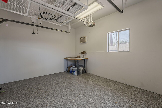 Building Photo - 8215 E Cypress St