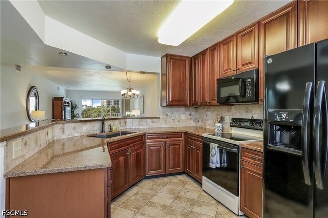 Building Photo - 340 Horse Creek Dr