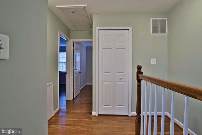 Building Photo - 3181 Welby Ct