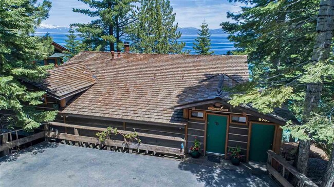 Building Photo - Beautiful west shore lakefront home in Tahoma