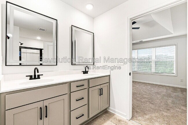 Building Photo - 34 Nickel Dr