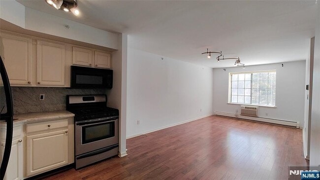 Building Photo - 1412 Faulkner Ct