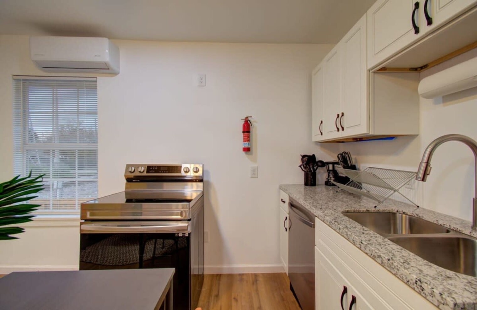 Building Photo - 6403 Avenue C