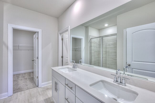 Building Photo - 1263 Bluffton Cir