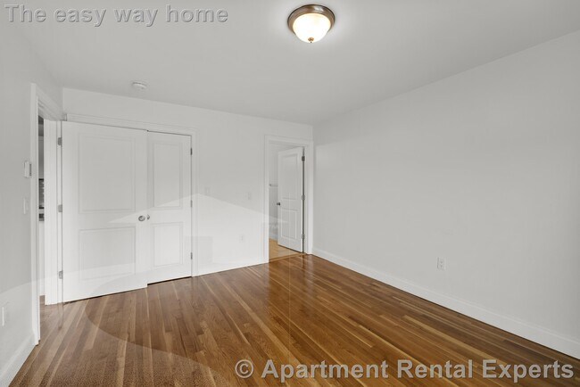 Building Photo - 134 Summer St