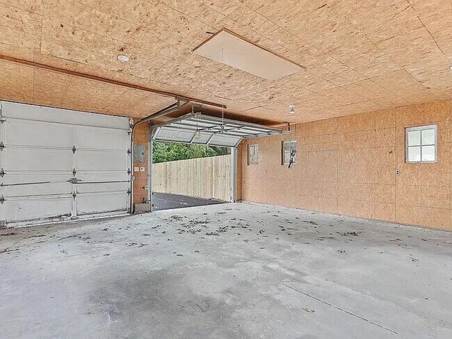 Building Photo - Your Dream Home Just Hit the Market – Don’t Miss Out!