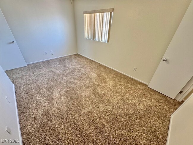 Building Photo - 932 Ribbon Grass Ave