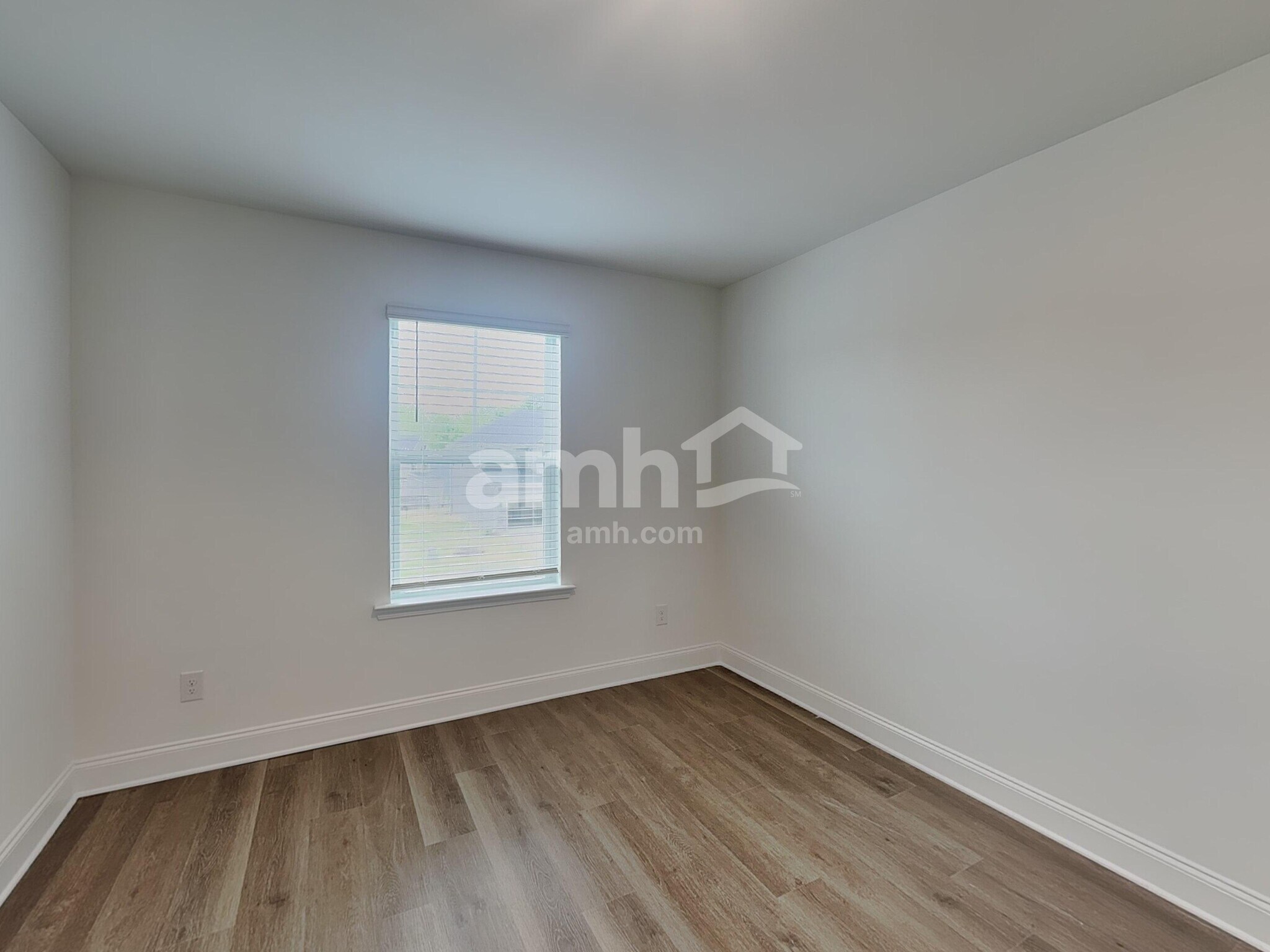 Building Photo - 1207 Livengood Wy